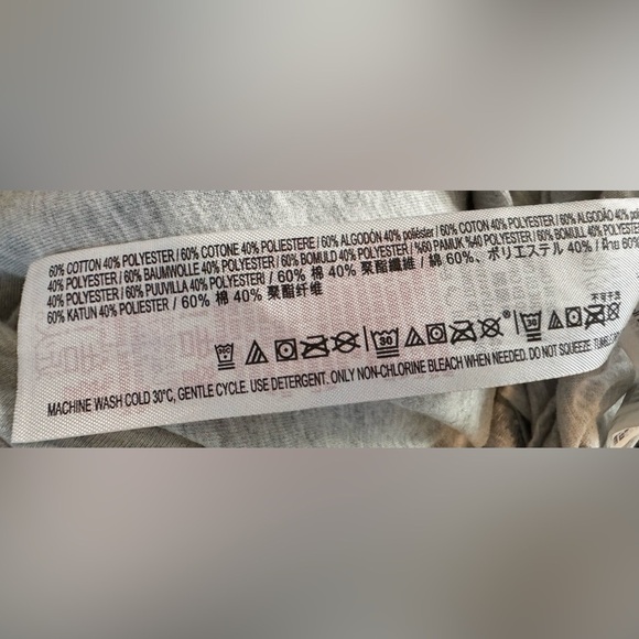 2022 DISNEY Castles From Around The World (L)​ - Picture 8 of 10